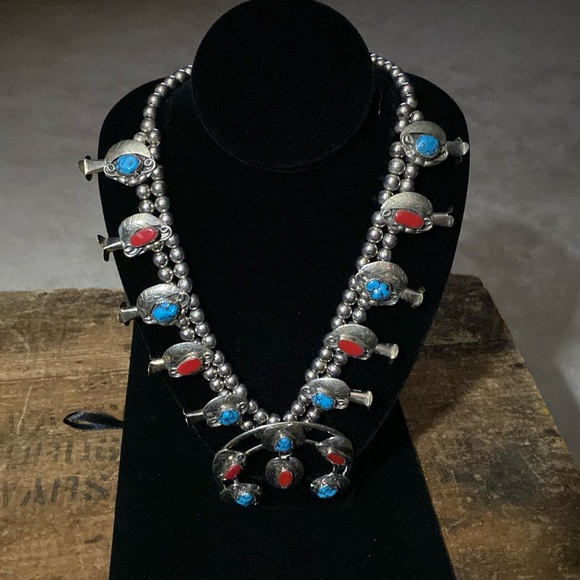 Native American Indian Squash Blossom Necklace. - Picture 1 of 11